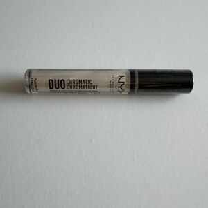 NYX Duo Chromatic Shimmer Lip Gloss in Lucid Limpide DCLG05
